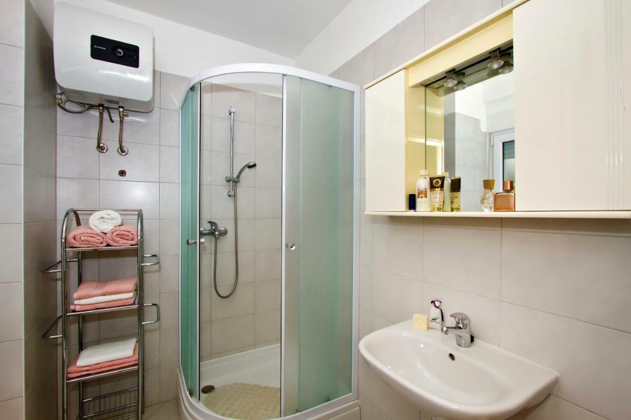 Apartment Topic Near The Beach Podstrana Ngoại thất bức ảnh