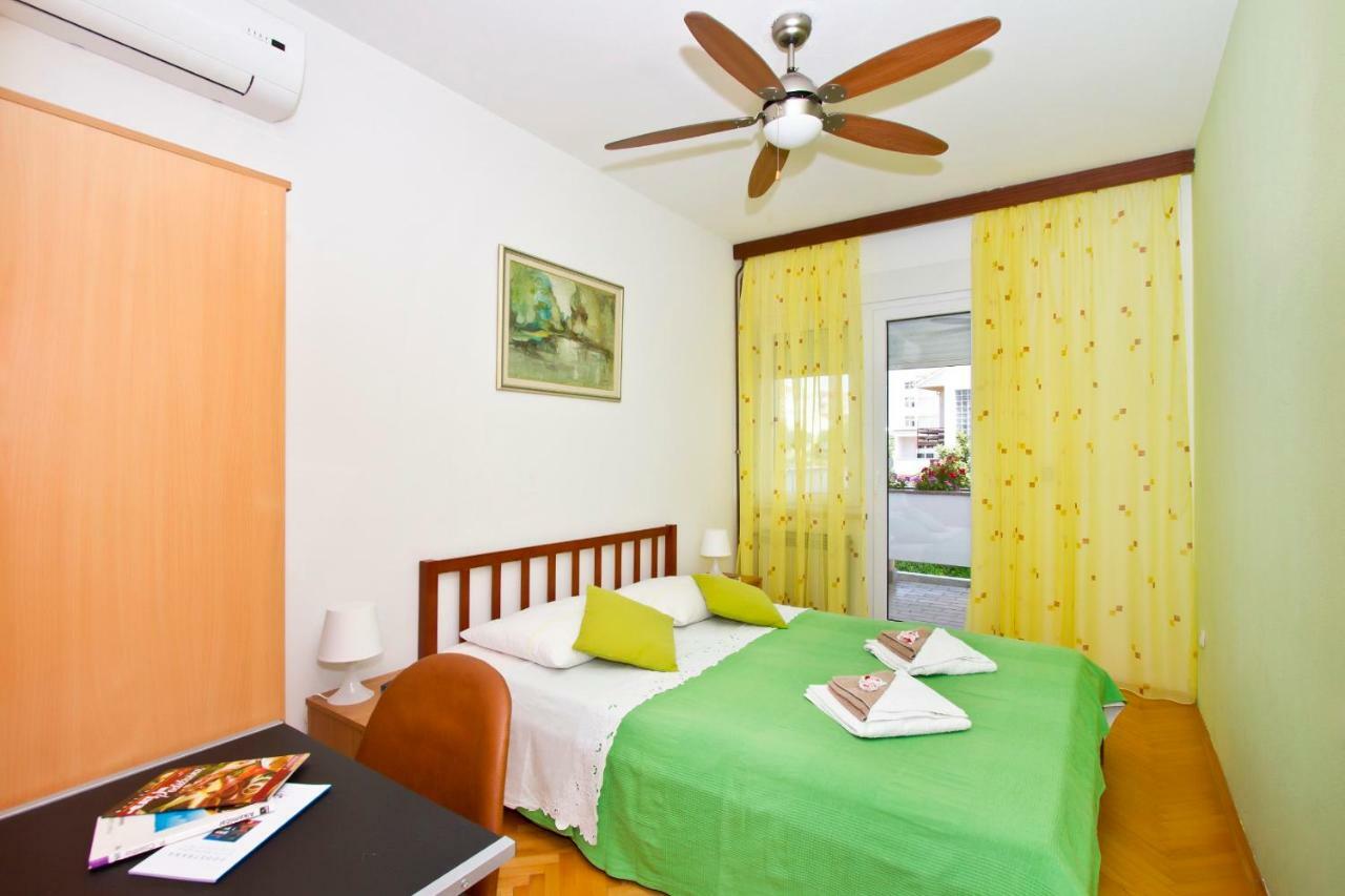 Apartment Topic Near The Beach Podstrana Ngoại thất bức ảnh
